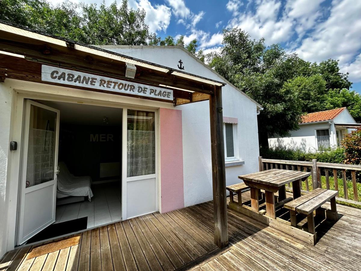 Les Cabanes Du Lac Vandre Bagian luar foto