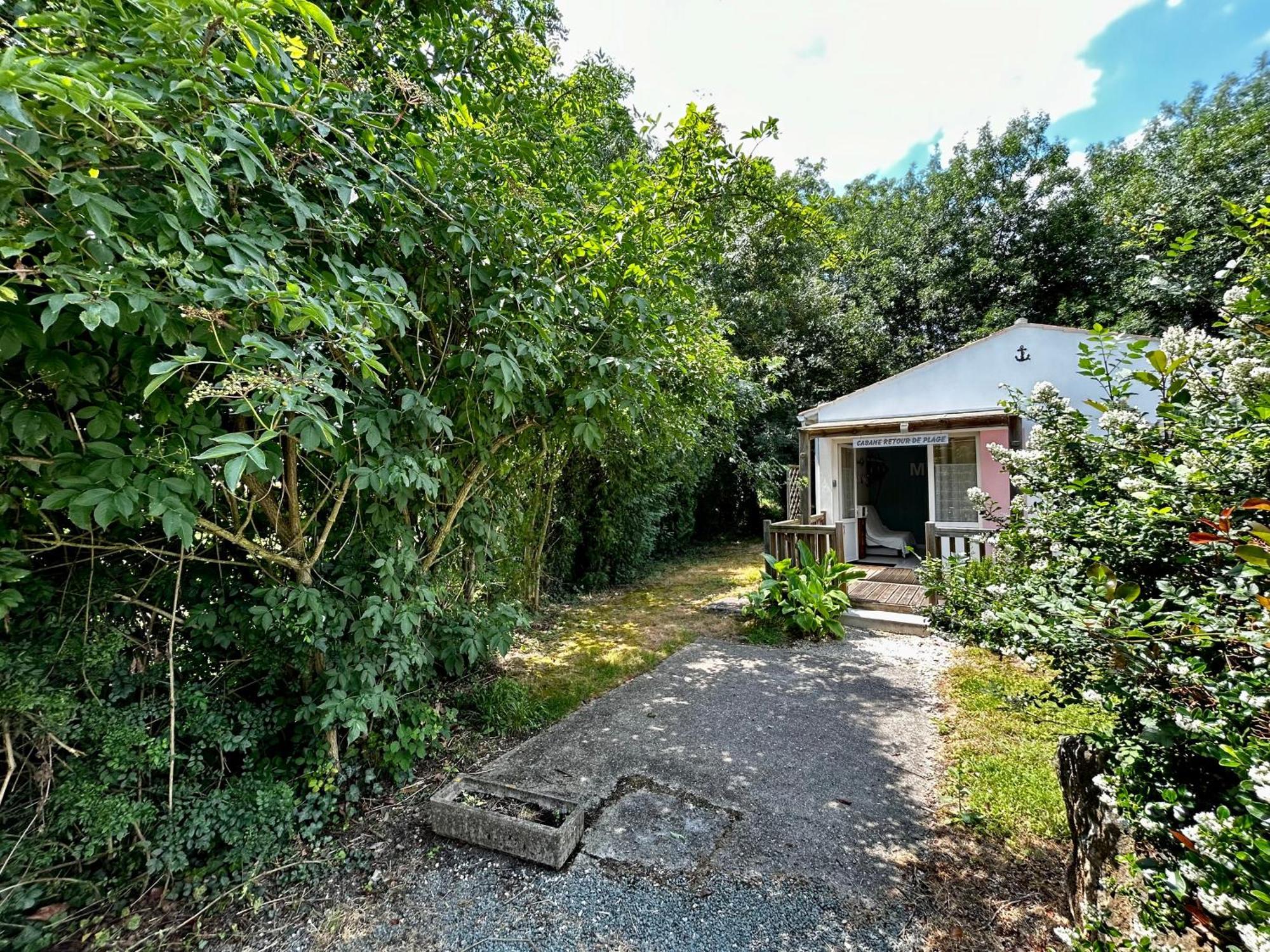 Les Cabanes Du Lac Vandre Bagian luar foto